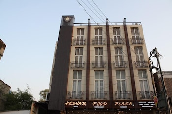 Hotel Keshari Palace,Dandupur,2 star