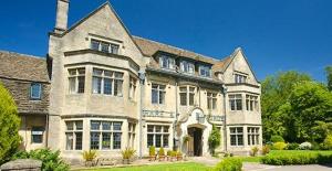 Hare And Hounds Hotel,Cirencester>>Bristol,4 star