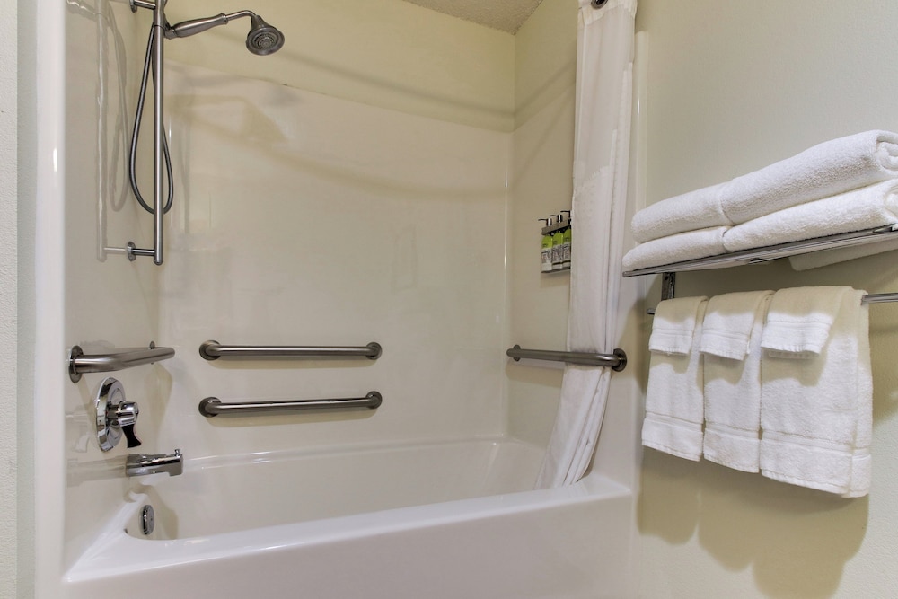 holiday inn express hotel and suites lancaster lititz by ihg