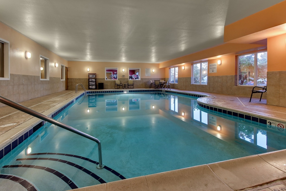 holiday inn express hotel and suites lancaster lititz by ihg
