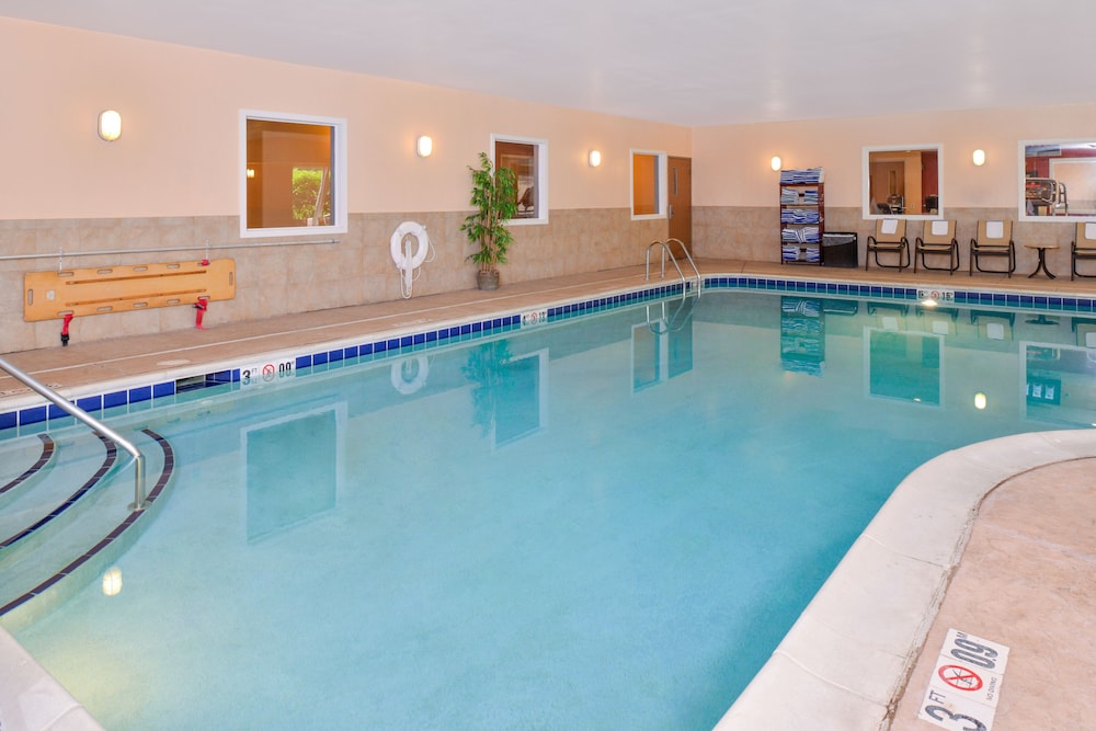 holiday inn express hotel and suites lancaster lititz by ihg