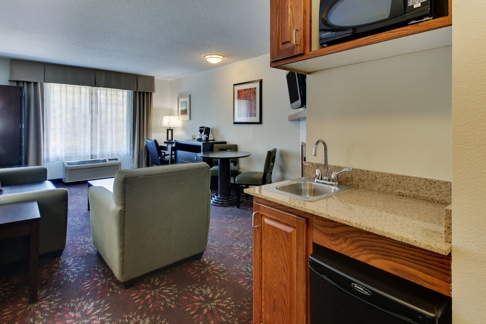 holiday inn express hotel and suites lancaster lititz by ihg