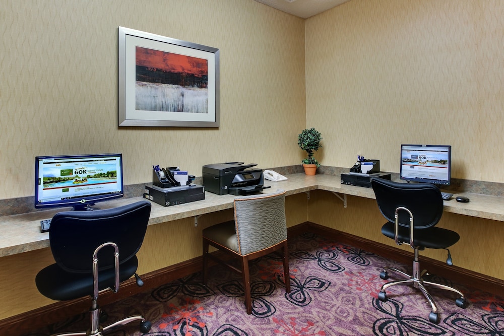 holiday inn express hotel and suites lancaster lititz by ihg