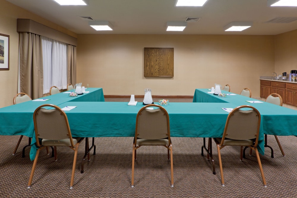 holiday inn express hotel and suites lancaster lititz by ihg