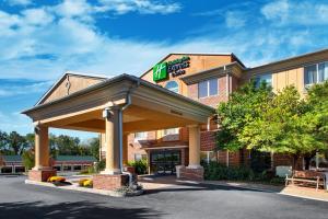 holiday inn express hotel and suites lancaster lititz by ihg