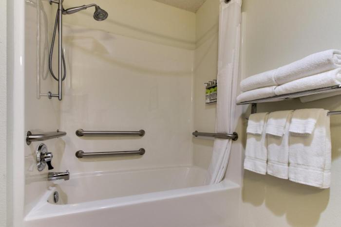 holiday inn express hotel and suites lancaster lititz by ihg