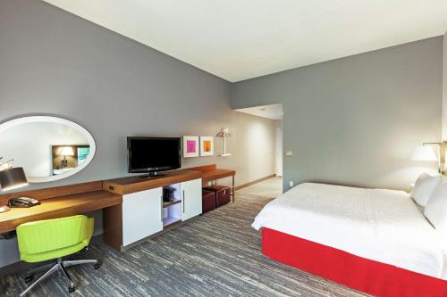 hampton inn and suites houston bush intercontinental aprt