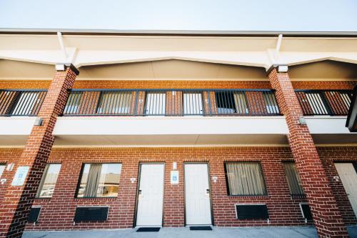 winchester inn and suites humble iah north houston