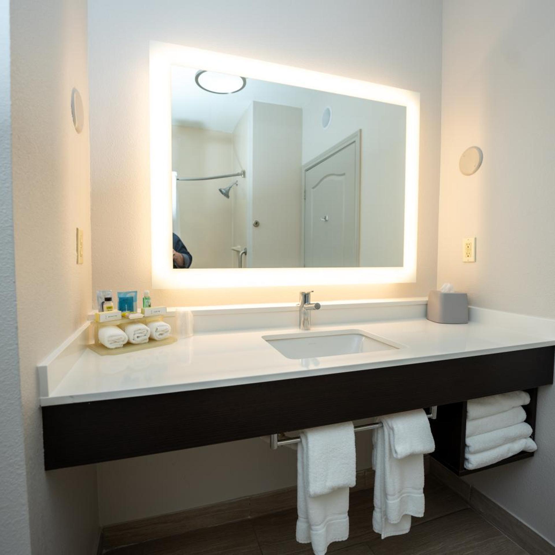 holiday inn express and suites deer park by ihg