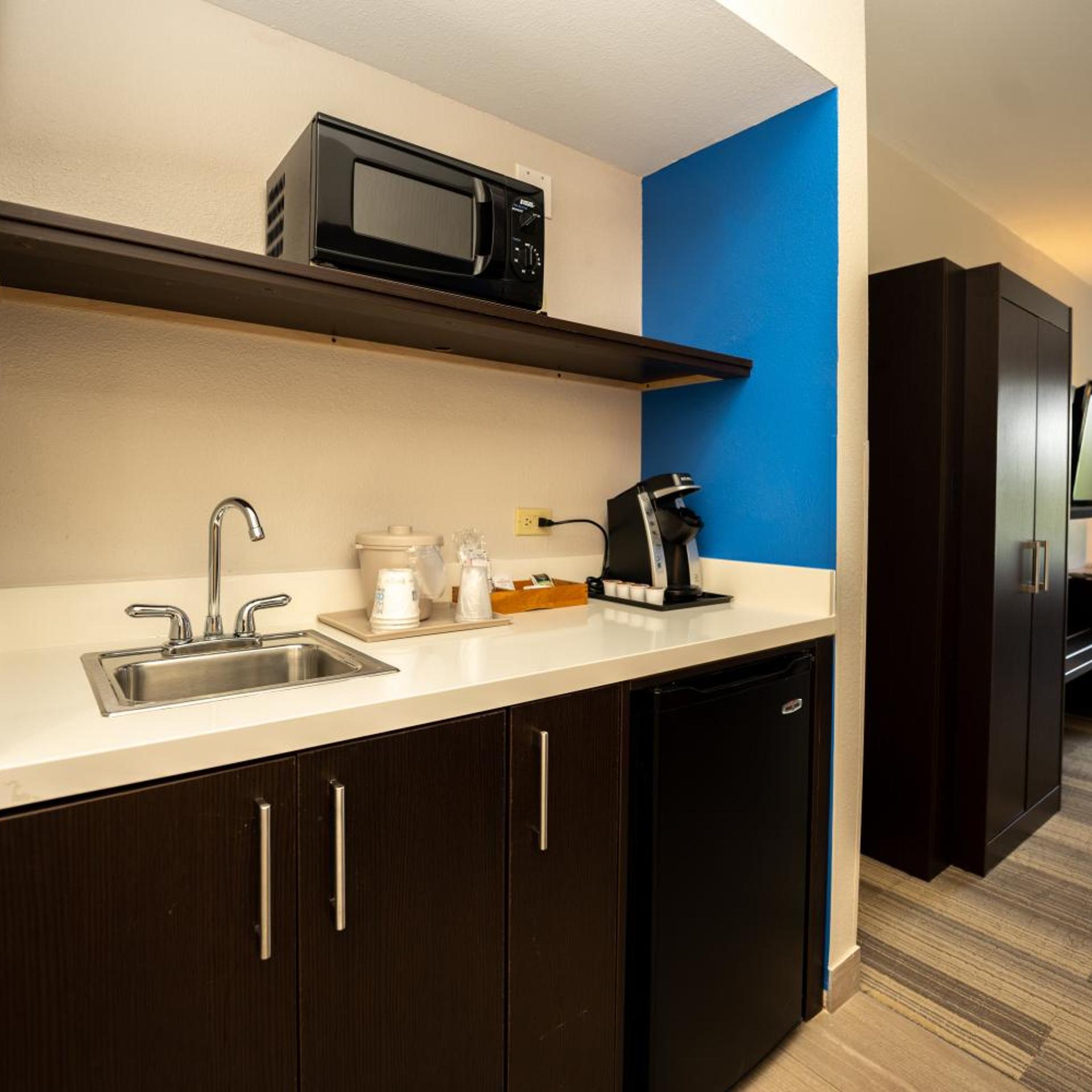 holiday inn express and suites deer park by ihg