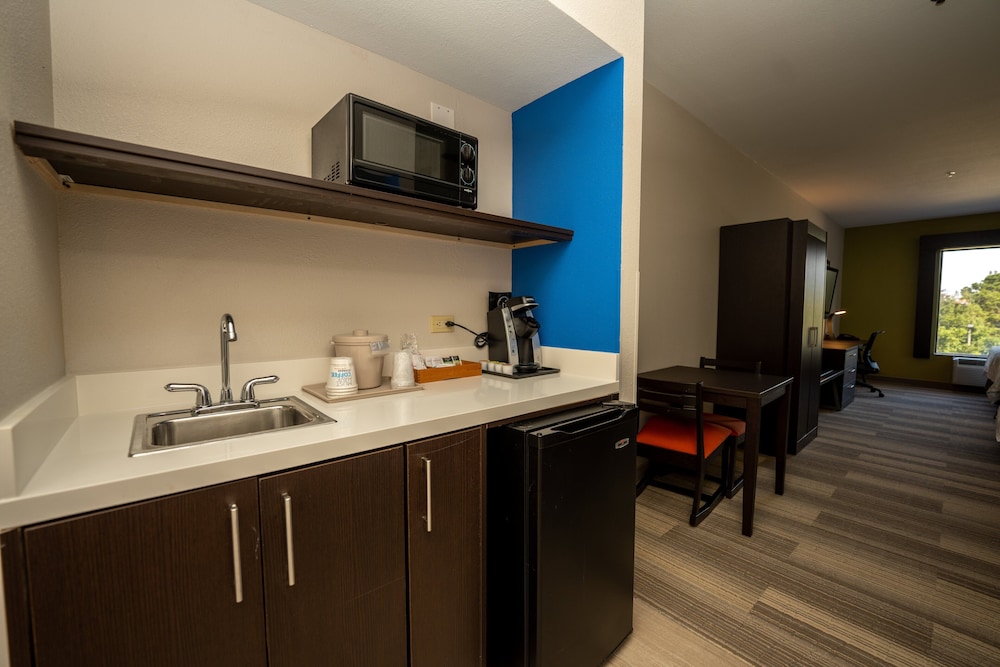 holiday inn express and suites deer park by ihg