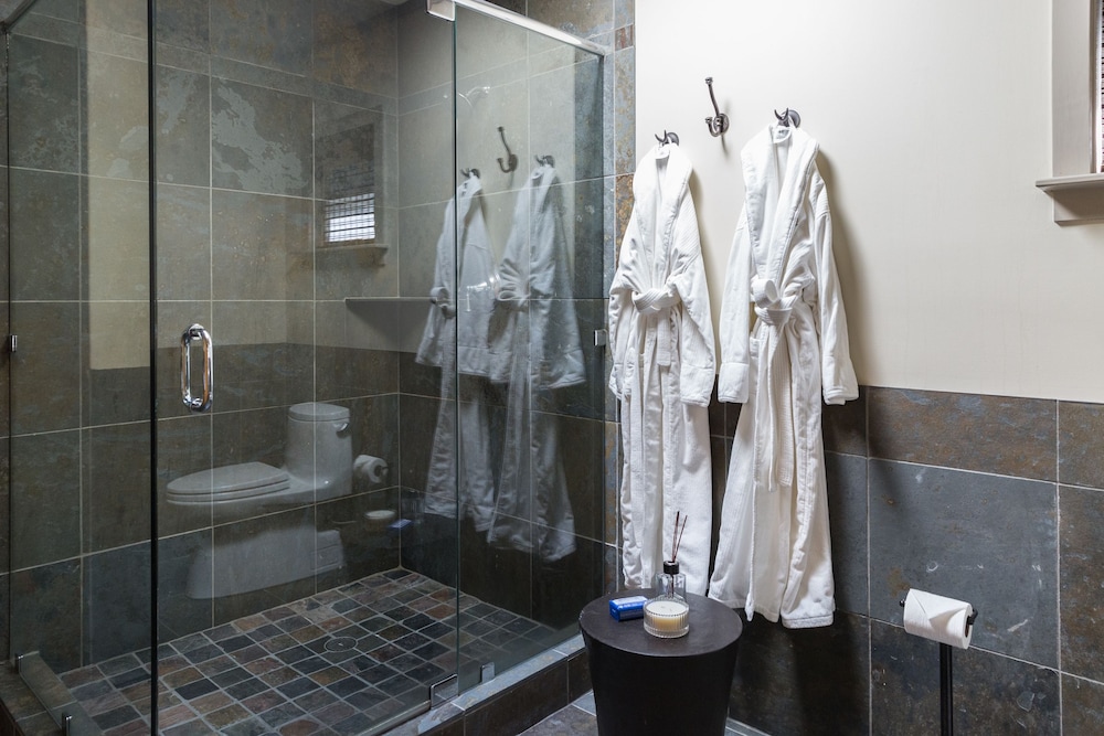 heritage house resort and spa