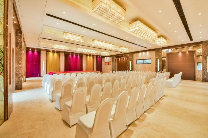 hotel menaal residency