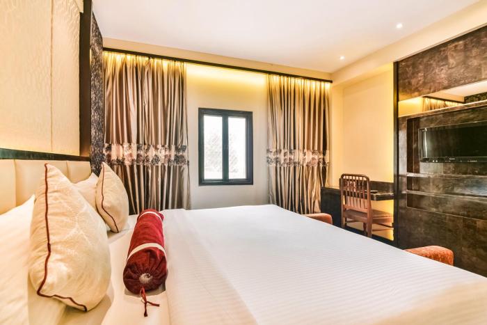 hotel menaal residency