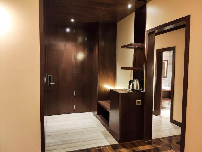 hotel menaal residency