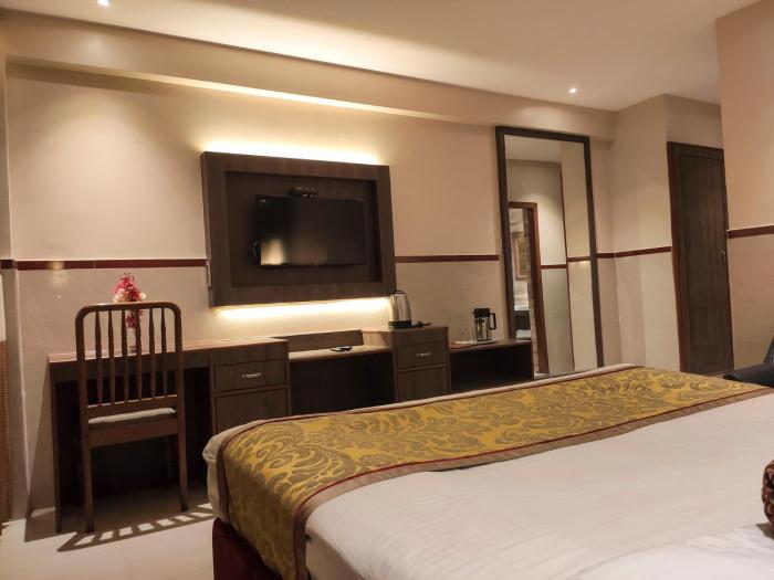 hotel menaal residency
