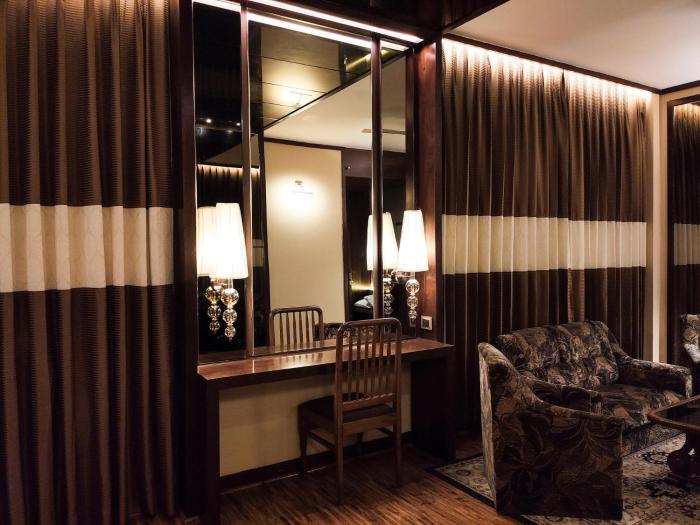 hotel menaal residency