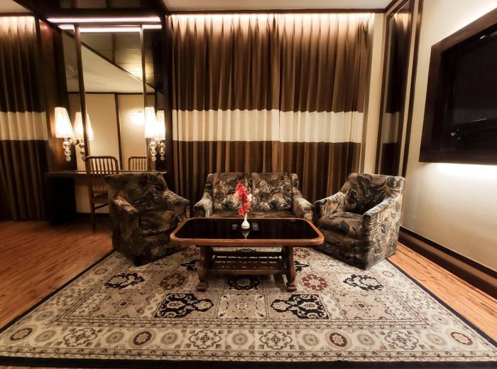 hotel menaal residency