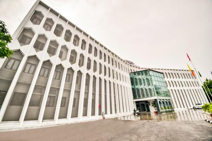 hotel menaal residency