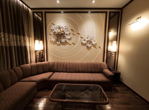 hotel menaal residency