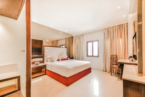 hotel menaal residency