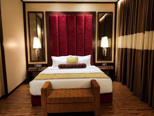 hotel menaal residency