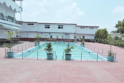 hotel menaal residency