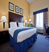 holiday inn express and suites akron regional airp