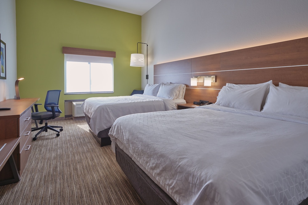 holiday inn express and suites akron regional airp