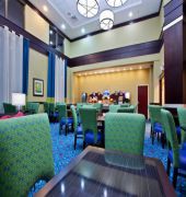 holiday inn express and suites akron regional airp