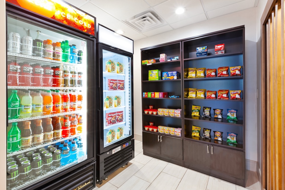 holiday inn express hotel and suites cleveland richfield by ihg