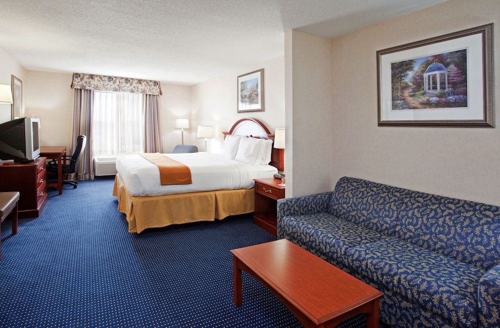 holiday inn express hotel and suites cleveland richfield by ihg
