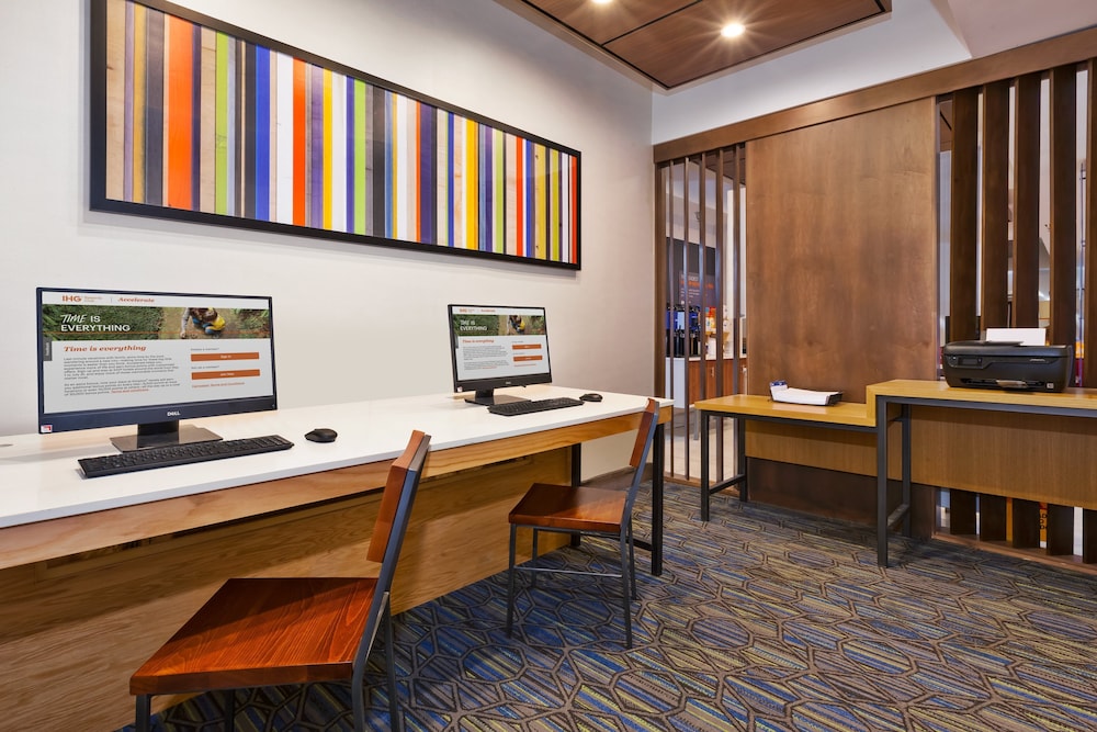 holiday inn express hotel and suites cleveland richfield by ihg