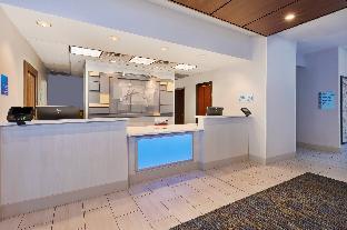holiday inn express hotel and suites cleveland richfield by ihg