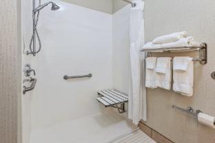 holiday inn express hotel and suites cleveland richfield by ihg