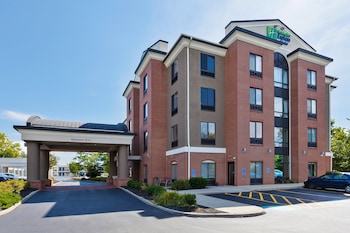 Holiday Inn Express Hotel & Suites Cleveland-Richfield By Ihg,Broadview Heights>>Brecksville,3 star