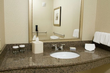 hilton garden inn mount holly westampton