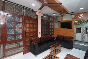 Hotel Hari Villa,,3 star