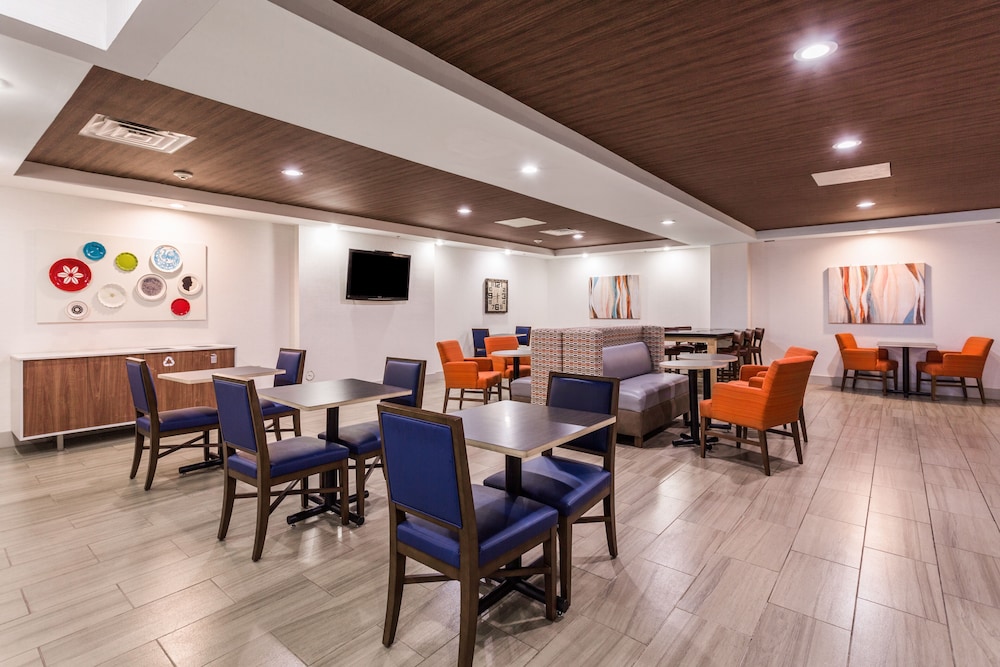 holiday inn express petersburg by ihg