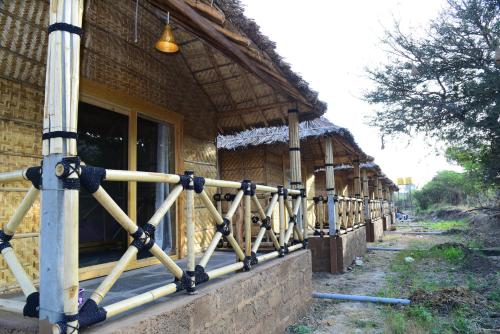 sunny guest house hampi