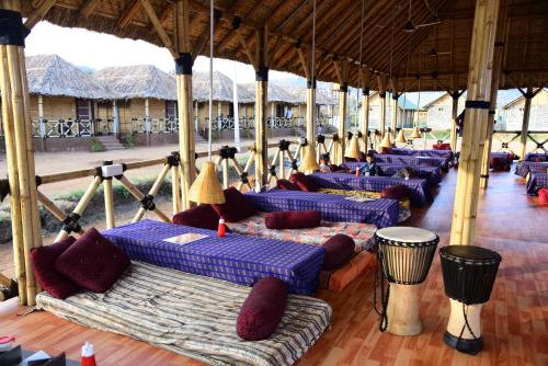 sunny guest house hampi
