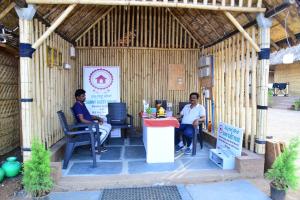 sunny guest house hampi