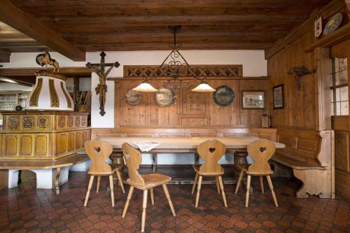 gasthof hotel neuwirt