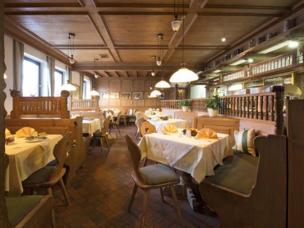gasthof hotel neuwirt