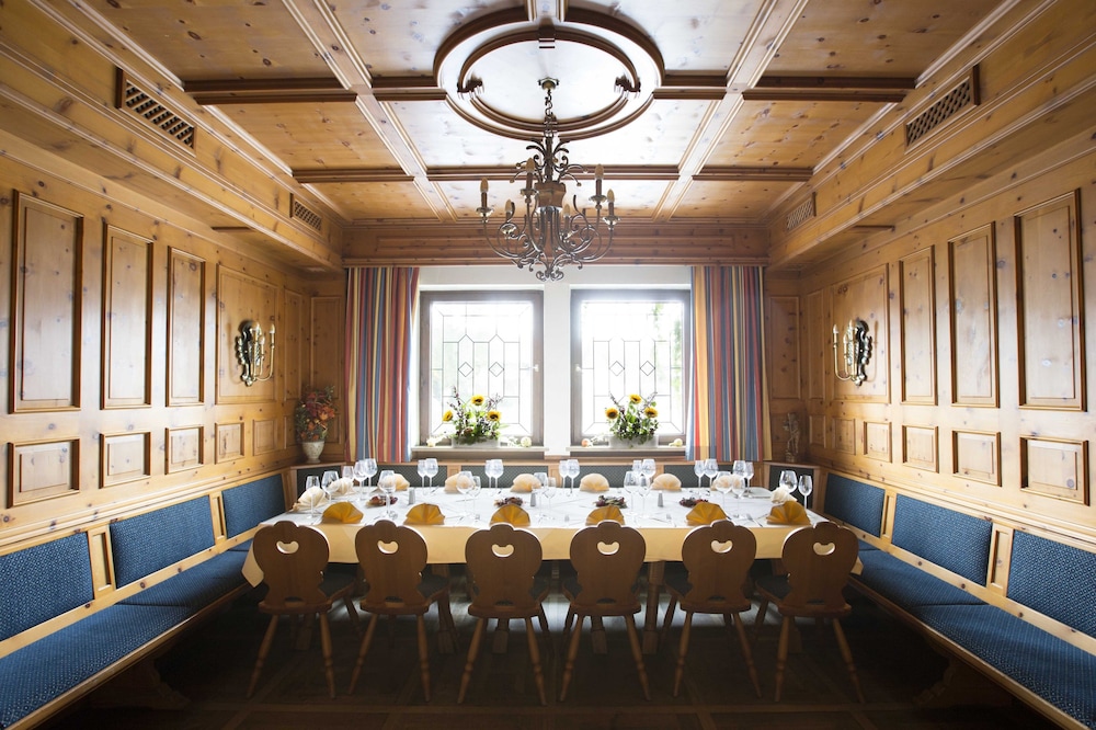 gasthof hotel neuwirt