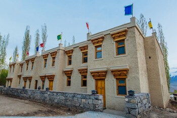 ladakh sarai resort