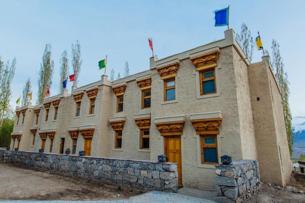 ladakh sarai resort