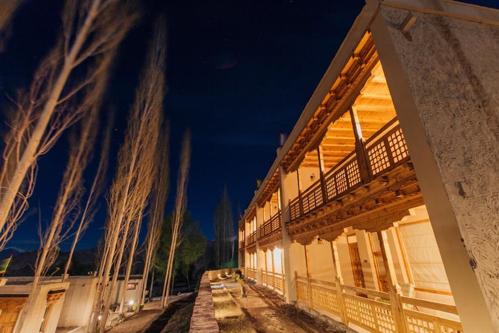 ladakh sarai resort