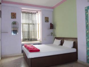 raj mahal guest house
