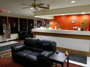 Country Hearth Inn & Suites Kenton,Lima>>Kenton,3 star